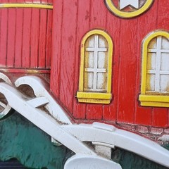 Vintage 1975 HOMCO Plastic Wall Plaques Red Barn And Farmhouse Kitchen Wall Art