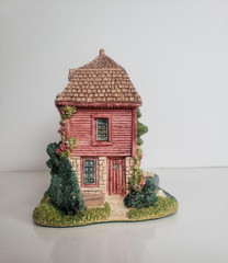 Lilliput Lane The Birdsong. In mint condition, in original box.
