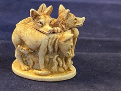 Harmony Kingdom~ DEN MOTHERS~ Wolves and cubs~UK Made~ Signed ~ NIB ~early