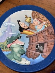 Disney 😊 Peter Pan Croc 3D Relief Plate It’s the Croc Tic-Toc-Tic-Toc