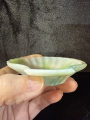 4-AKRO AGATE SLAG GLASS CLAM SHELL TRINKET DISHES IN FOUR DIFFERENT COLORS