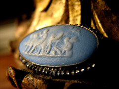 WEDGWOOD XRARE 18 CENTURY CUT STEEL LIGHT BLUE JASPER BROOCHE OF CLASICAL FIG