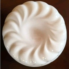 VTG Ceramic Floral Jello Mold Cottagecore English Cottage Wall Hanging Decor