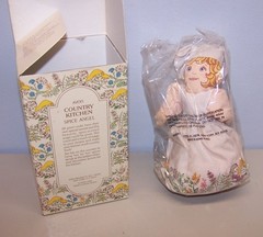 Avon Country Kitchen “SPICE ANGEL” Spice-Scented Doll NOS SEALED Vintage 1982