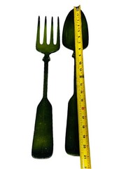 Vintage MCM Fork & Spoon Wall Decor 21” Olive Green Aluminum Cast