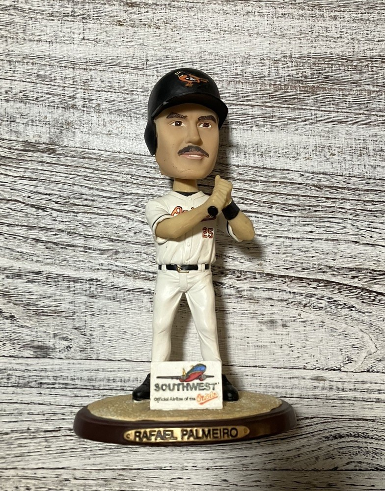 BD&A 2004 Collectors Edition Orioles Rafael Palmeiro SouthWest Bobblehead 8 1/4″