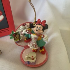 Enesco Ornament 1990s Minnie’s Merry Christmas Beauty Compact Mickey Mouse