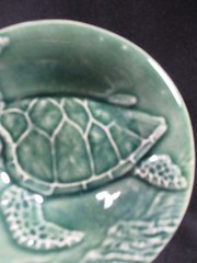 Bob Hoenig Maui 4.25” Sea Turtle Footed Trinket Dish Signed & Stingray Magnet