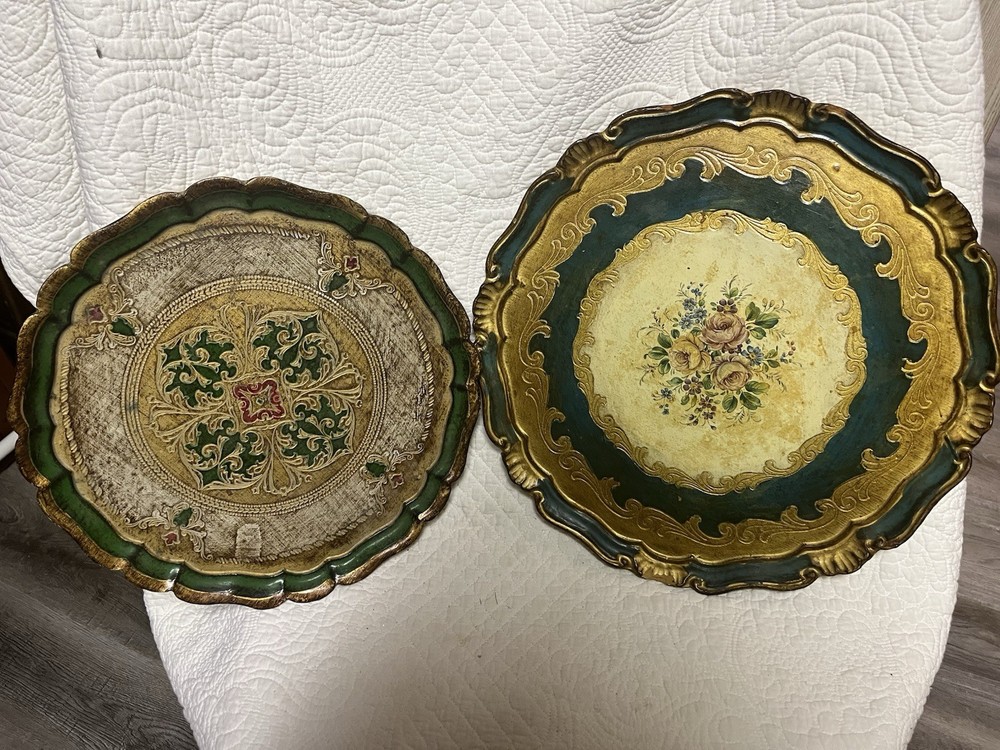 Set Of Two Florentine Style Tole Tray Round Gold Green Wall Decor Italy Vintage