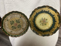 Set Of Two Florentine Style Tole Tray Round Gold Green Wall Decor Italy Vintage