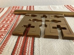 Vintage 1970’s Skeleton Key Wall Decor Sexton Metal Gold-Tone Hanging 27.25”