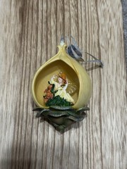 The Bradford Editions 2000 “Secret Gardens Heirloom Porcelain” Ornaments x6