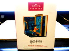 Hallmark Keepsake “Harry Potter Sorcerer’s – Mirror of Erised” 2025 Ornament NEW