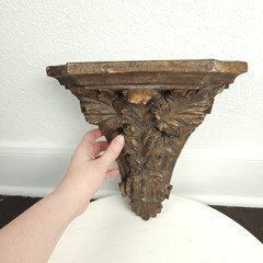 Italian Neoclassical Antique Wood Finish Resin Wall Bracket Shelf Large 10″
