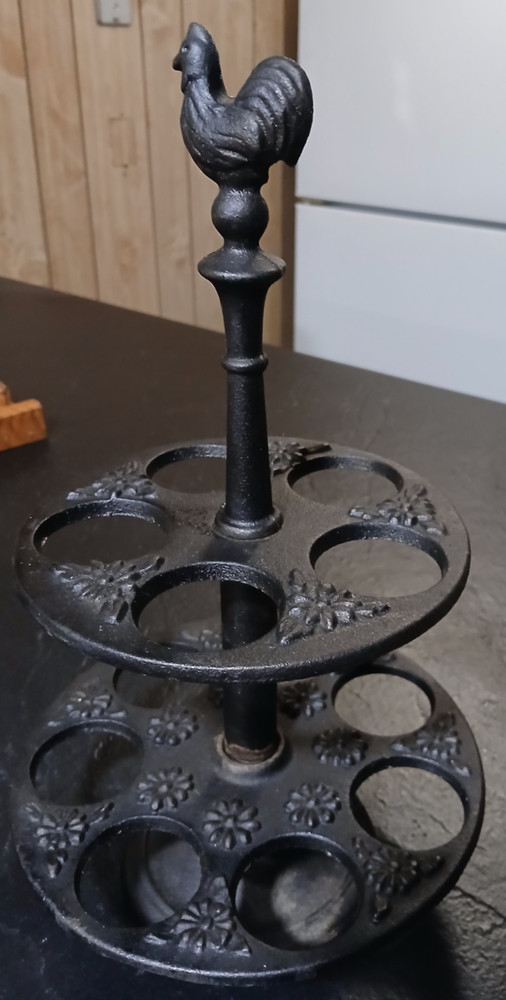 Invicta Cast Metal Two Tier Egg Holder w/Chicken Finial – France