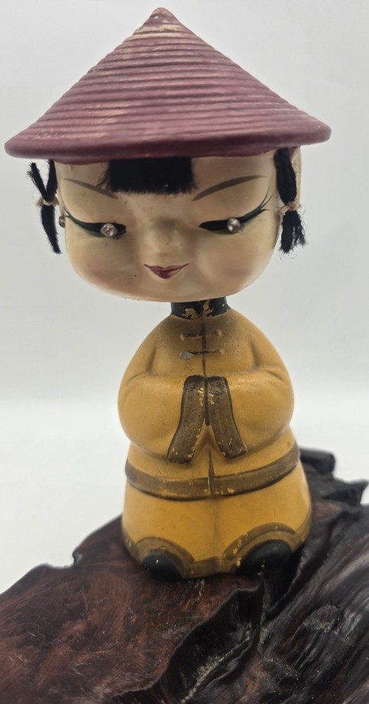 Vintage 1950’s CDGC Asian Female Bobblehead Red Hat Yellow Cloting Japan *read