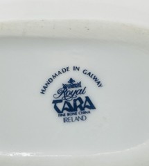 Royal Tara Fine Bone China Handled Shamrock Basket Ireland Gold Trim Trellis