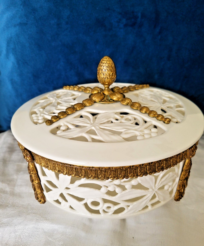 Max Roesler Rodach porcelain and brass lidded bowl reticulated Germany 4935/3