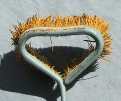 2 vintage heart shaped brushes with wooden handles for crafts or display COUNTRY