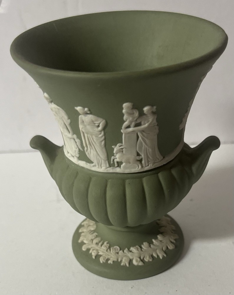 Jasper Ware Wedgewood Green 3.375 ” Mini Vase w/ Urn Handles Made in England