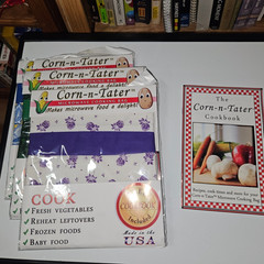 Lot of 3 MICRO WAVE VEGETABLE COOKING BAG MADE IN USA CORN N TATER & Cookbook