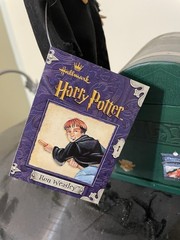 Ron Weasley With Trunk Hallmark Statue New With Tags Harry Potter Vintage