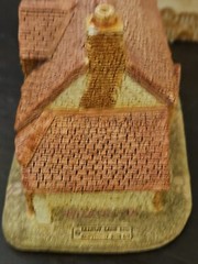 “Stone Cottage” by Lilliput Lane Miniature Cottage United Kingdom