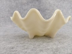 Vintage Shell White Plastic Clam Dish Tray Display Soap Candy MCM Coastal