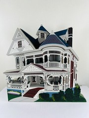 Shelia’s Collectibles @1995 Greenman House Cortland, NY #556/4000