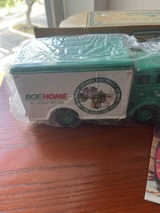 RARE Ertl Collectibles 1949 White Tilt-Cab Truck Die-Cast Metal Vehicle NIB