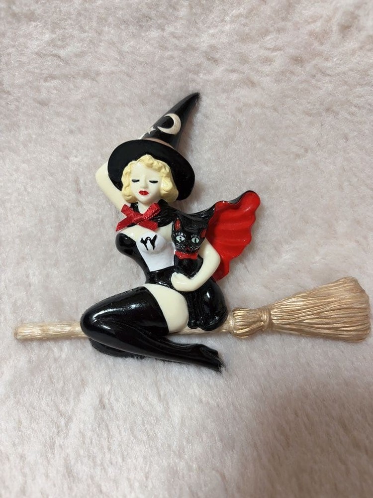 Lady Weird Object Night Cat Figure Mysterious Gothic Spooky Decorative Fantasy
