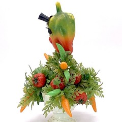 Vtg Anthropomorphic Vegetable Plastic Centerpiece Kitsch Lashes Top Hat * READ