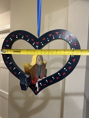 VTG Wooden Heart Shaped Hand Painted Folk Art Hanging Love Birds, Made In USA!