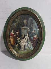 Vintage Small Oval Handcrafted Victorian Romantic Art Plastic Italy NL+