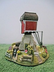 Lilliput Lane Collectibles Wipmolen Mint in original box with a deed. L2499