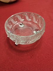 Vintage – AVON 3 Footed Clear Glass Candy Dish/Bowl Without Lid 5.5″ Diameter