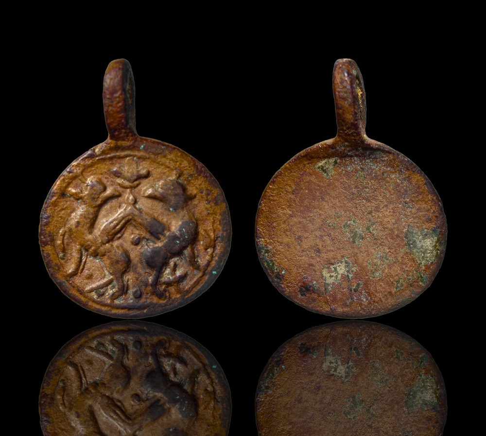 Crusader Bronze Heraldic Medal Pendant Confronted Lions Jerusalem Find Artifact
