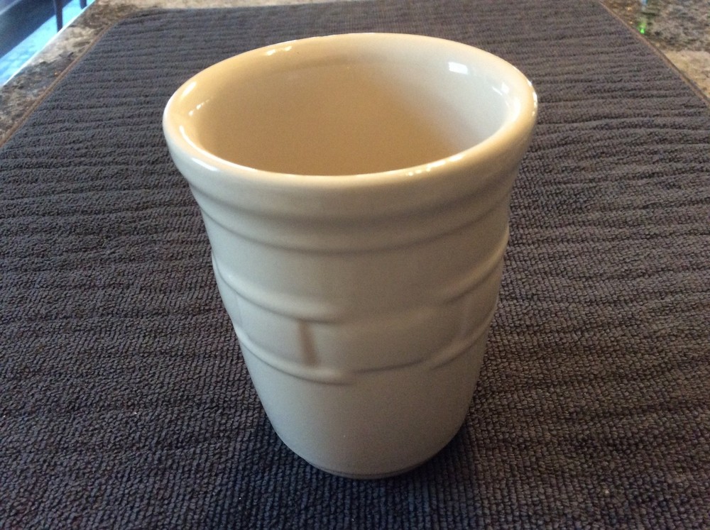 Longaberger Pottery Woven Traditions Ivory Bathroom Tumbler – Awesome!