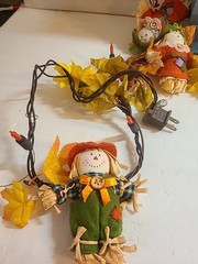 Boxed Lighted Harvest Garland Scarecrows Sunflowers Orange Light Set W/ Box Avon