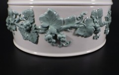 Wedgwood COVERED CANDY BOX Celadon Green on Cream Grapevine England Vintage