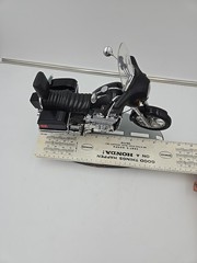 ENESCO Vintage 1993 DREAM WHEELS Illuminated Action Musical Motorcycle USED