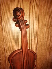 Vintage 1970’s Royal Violin & Mandolin Cast Aluminum Wall Hangings – Orange 18″