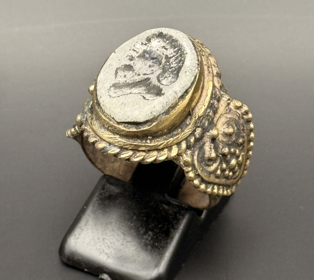 ANTIQUE INTAGLIO KING FACE RING EGYPTIAN ENGRAVED BRONZE RING SIGNET ROMAN 8.75