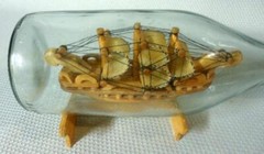 UN Classic Spanish Galleon Ship in a Bottle