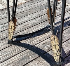 ARROW DISPLAY STAND vtg maitland smith wrought iron plant gold hollywood regency