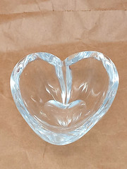 Orrefors Kosta Boda Sweden Lead Crystal Heart glass Trinket Dish signed euc