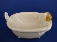 RARE Vintage 1975 Fitz & Floyd Man in Bathtub Soap Dish Whimsical Collectible