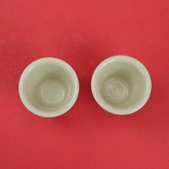 RETIRED LONGABERGER POTTERY: 2 CHRISTMAS TRADITIONAL HOLLY VOTIVE CANDLE HOLDERS