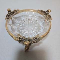 Vintage Small Cherub Gold Tone W/Roses Glass 6″ Round Dish Trinket Dish