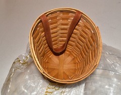 Longaberger Foyer Basket in Light Brown /Protector–signed+2006